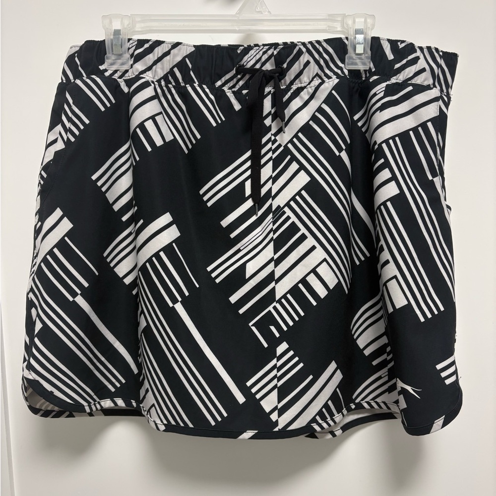 Slazenger Black and White Golf skort XL